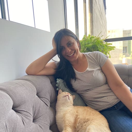 Profile image for pet sitter Fabiola