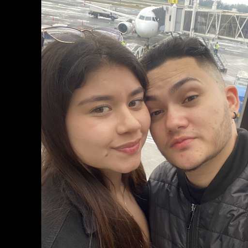 Profile image for pet sitters Esteban & Sara