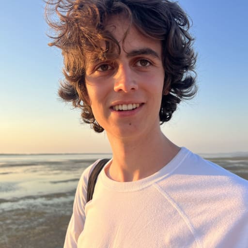 Profile image for pet sitter Sebastian