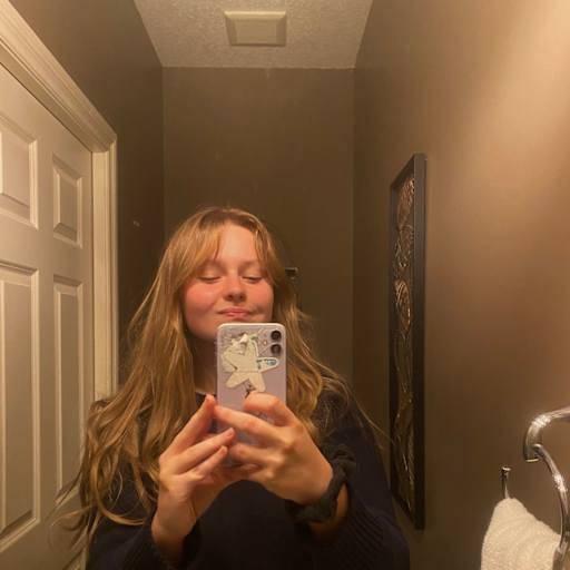 Profile image for pet sitter Chloe