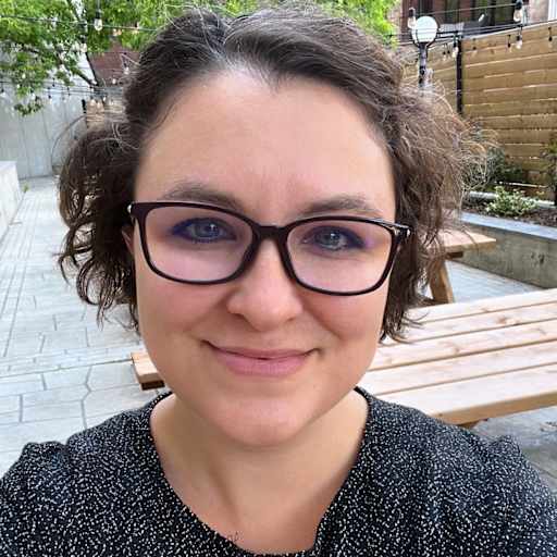 Profile image for pet sitter Julia