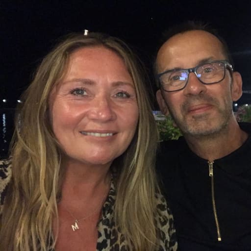 Profile image for pet sitters Sharon & Simon