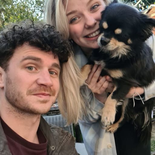 Profile image for pet sitters Chloe & Sam 