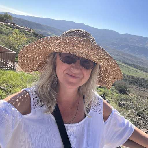 Profile image for pet sitter Krystal