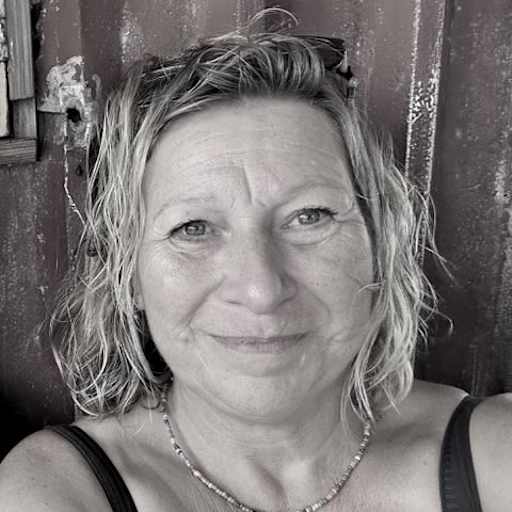 Profile image for pet sitters Sophie & Steve