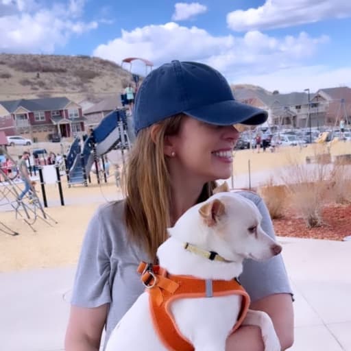 Profile image for pet sitter Casey