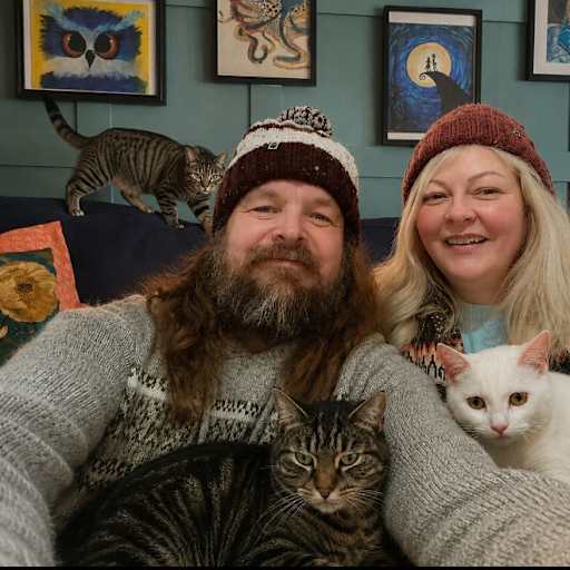 Profile image for pet sitters Melanie & Lee