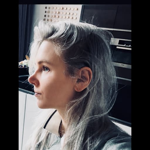 Profile image for pet sitter Christel