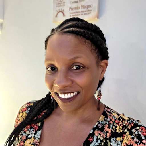 Profile image for pet sitter PHEDRA