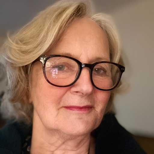 Profile image for pet sitter Anneke