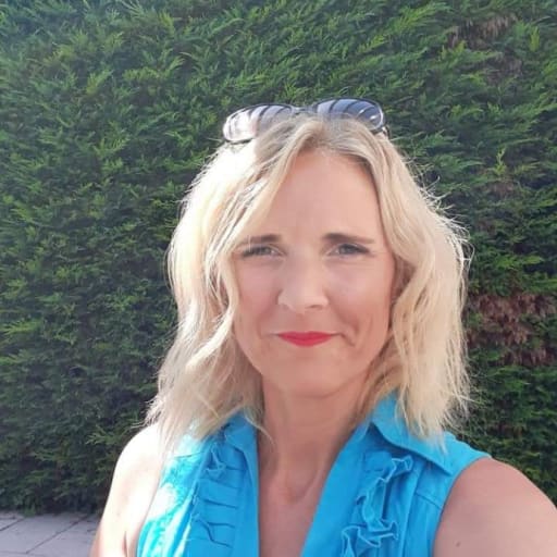 Profile image for pet sitter Louise