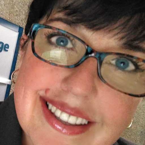 Profile image for pet sitter Lorette