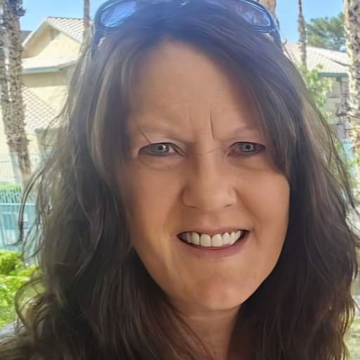 Profile image for pet sitters Lisa & Leslie