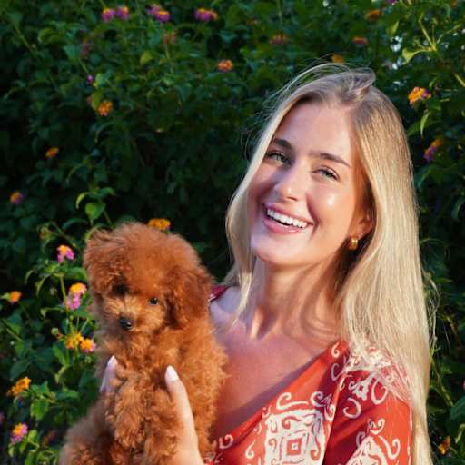 Profile image for pet sitter Claudia