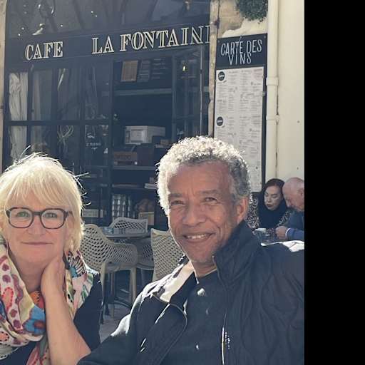 Profile image for pet sitters yvonne & Patrick