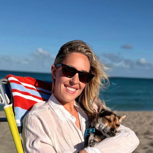 Profile image for pet sitter Lex