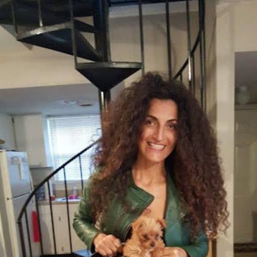 Profile image for pet sitter Hajer