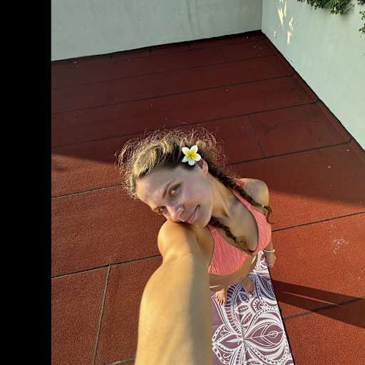 Profile image for pet sitter Jaime