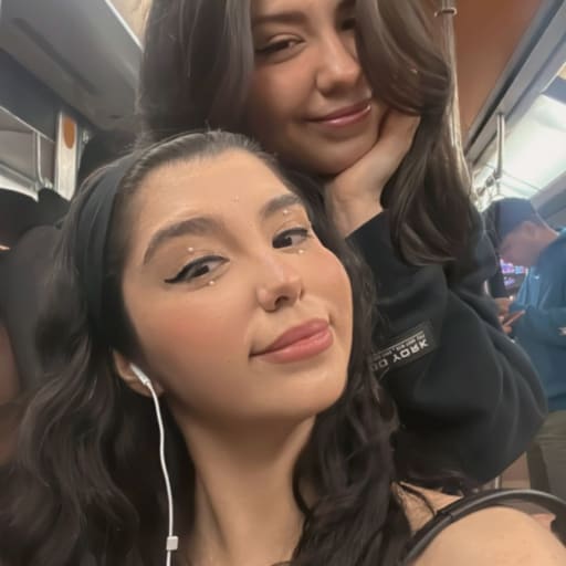 Profile image for pet sitters Chu & Trini Twins