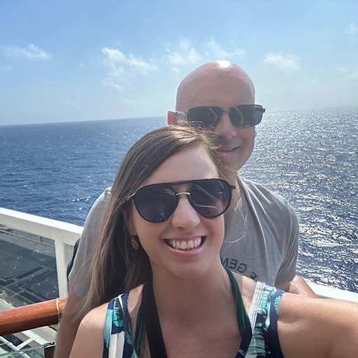 Profile image for pet sitters Kristin & Steve