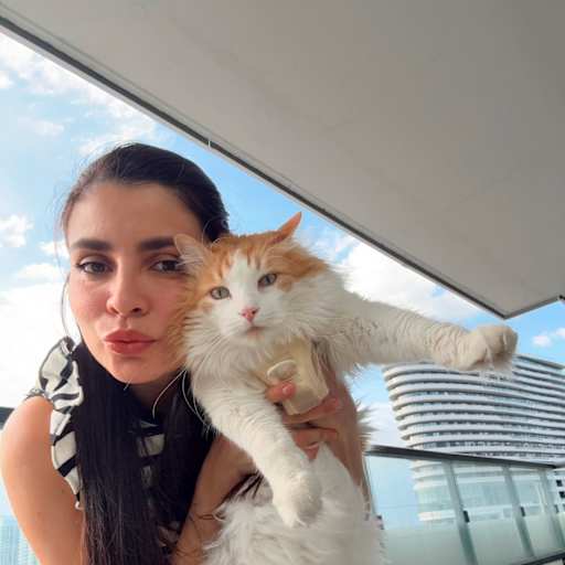 Profile image for pet sitters Angélica & Javier