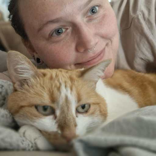 Profile image for pet sitter Tiphaine