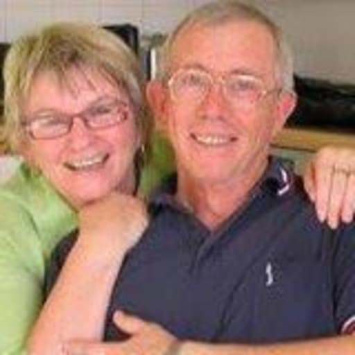 Profile image for pet sitters Maxine & Ian