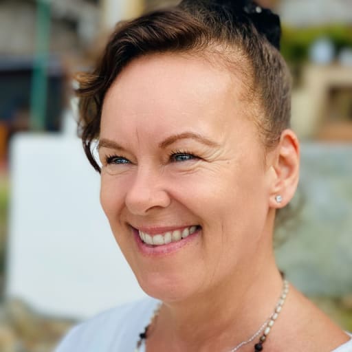 Profile image for pet sitter Trillium