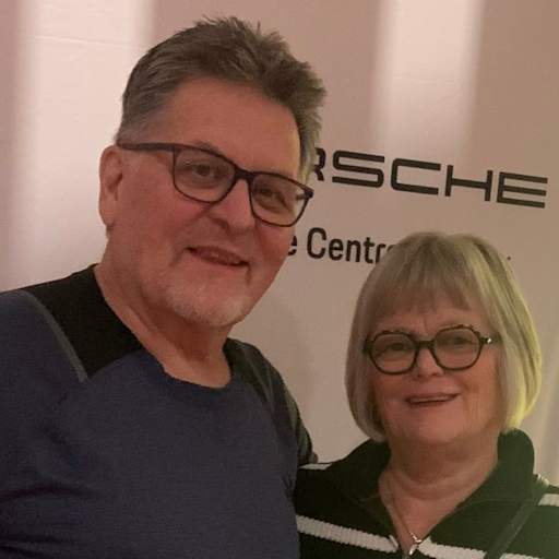 Profile image for pet sitters Sue & Lyle