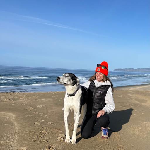 Profile image for pet sitter Emerald
