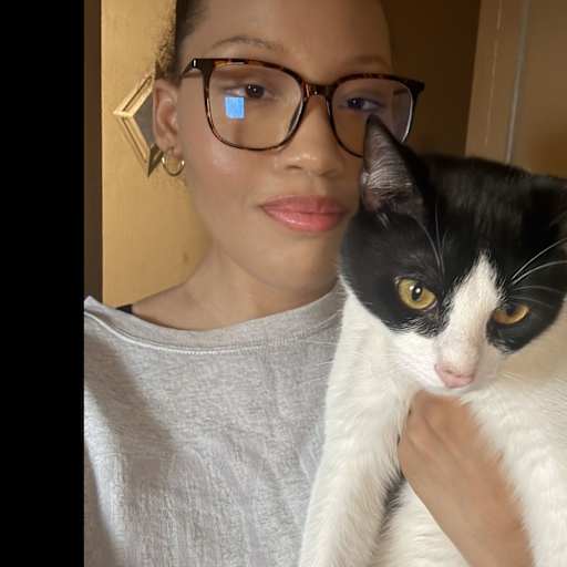 Profile image for pet sitter Alexus