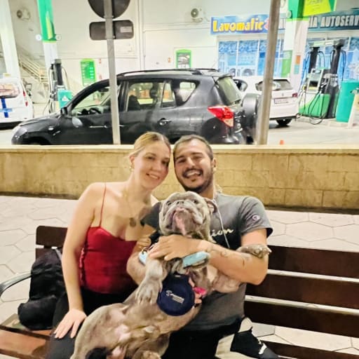 Profile image for pet sitters Noelia & Juan Pablo 