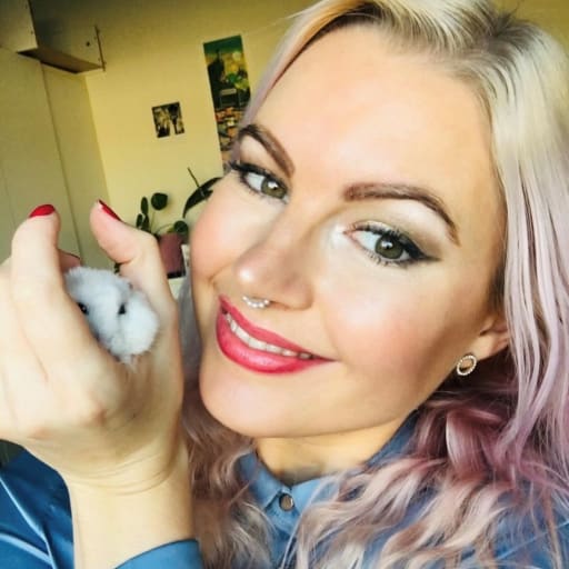 Profile image for pet sitter Amanda