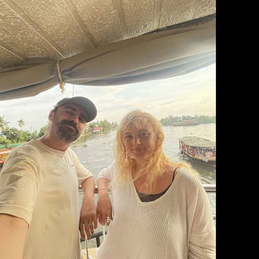 Profile image for pet sitters Ellen & Octave 