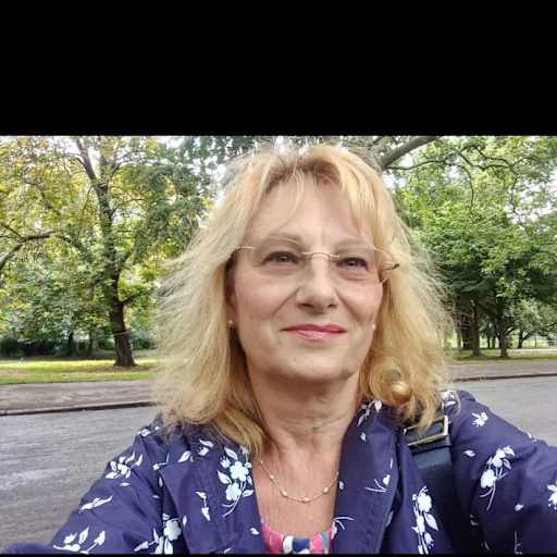 Profile image for pet sitter Anita