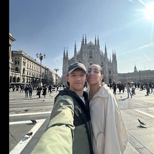 Profile image for pet sitters Joaquin & Victoria Maria