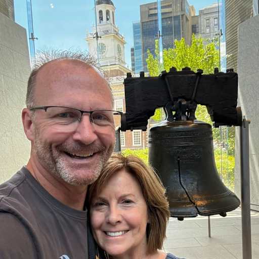 Profile image for pet sitters Kelley & Bob