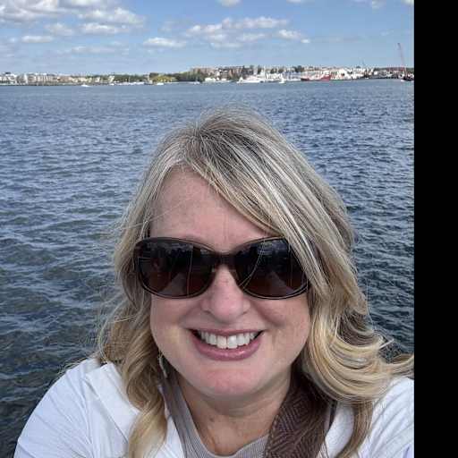 Profile image for pet sitter Laurie