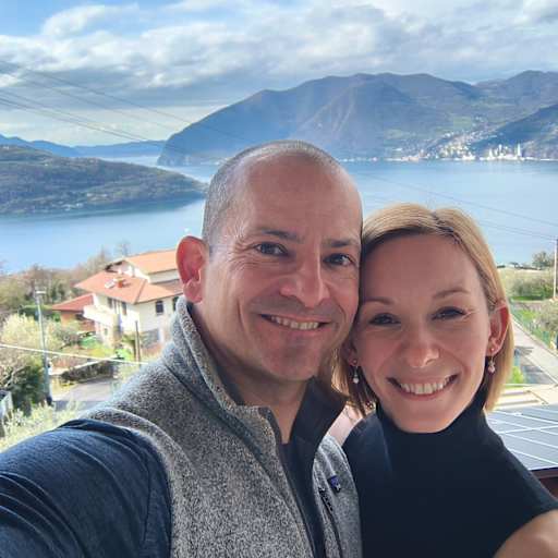 Profile image for pet sitters Rachel & Brandon