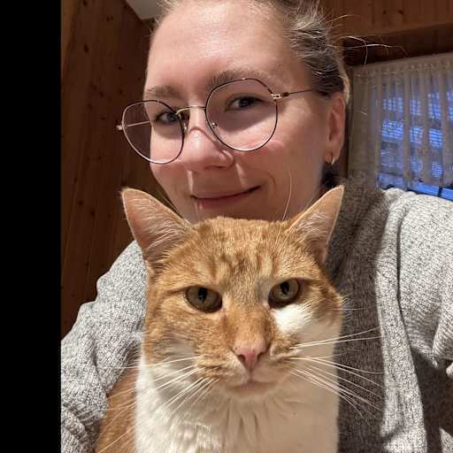 Profile image for pet sitters Julia & Oliver