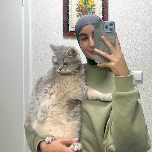 Profile image for pet sitter Aylin