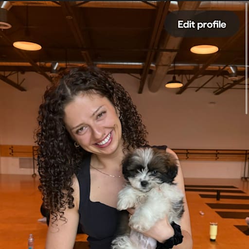 Profile image for pet sitter Merida