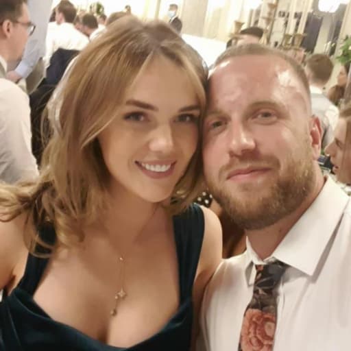 Profile image for pet sitters Fiona & Alex