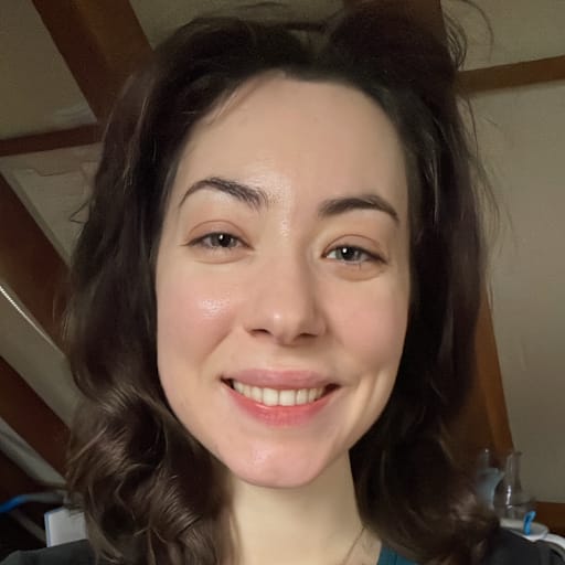 Profile image for pet sitter Zoe