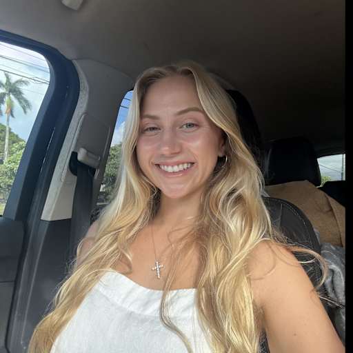 Profile image for pet sitter Christina