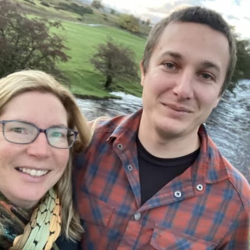 Profile image for pet sitters Lania & Tim