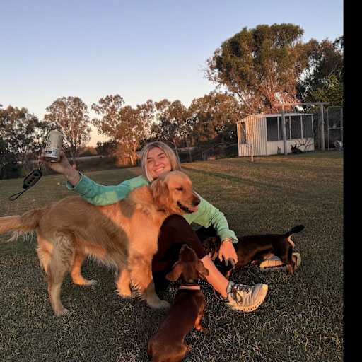 Profile image for pet sitter Claudia