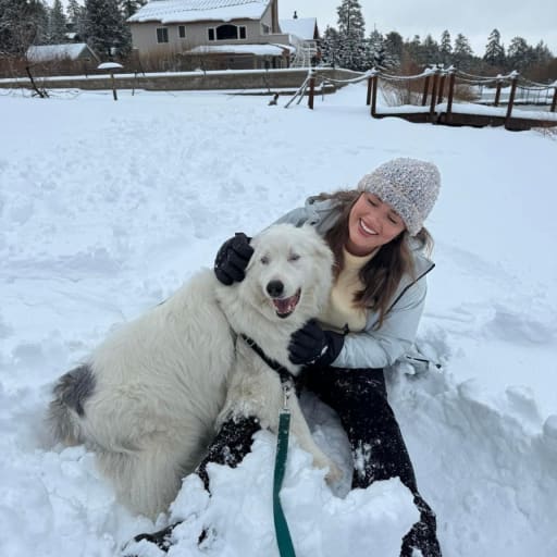 Profile image for pet sitter Erika