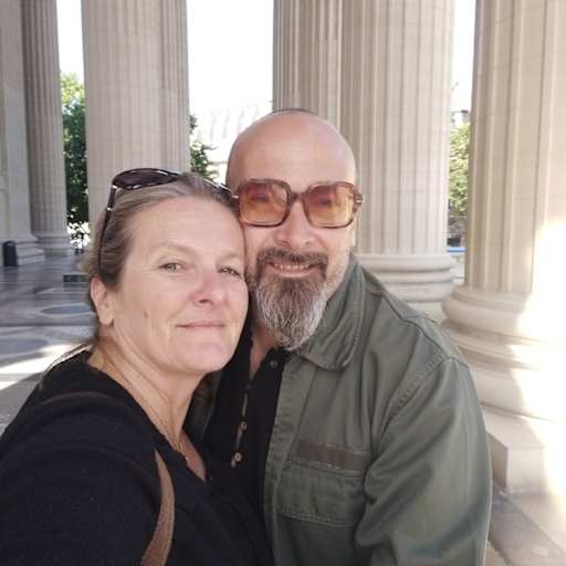 Profile image for pet sitters Virginie & Eric