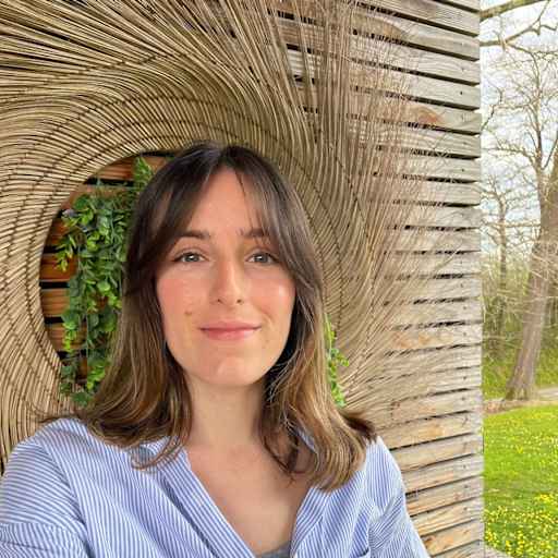 Profile image for pet sitter Laurine